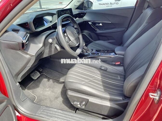 Peugeot 2008 2023 GT Line 1.2 AT - 12000 km