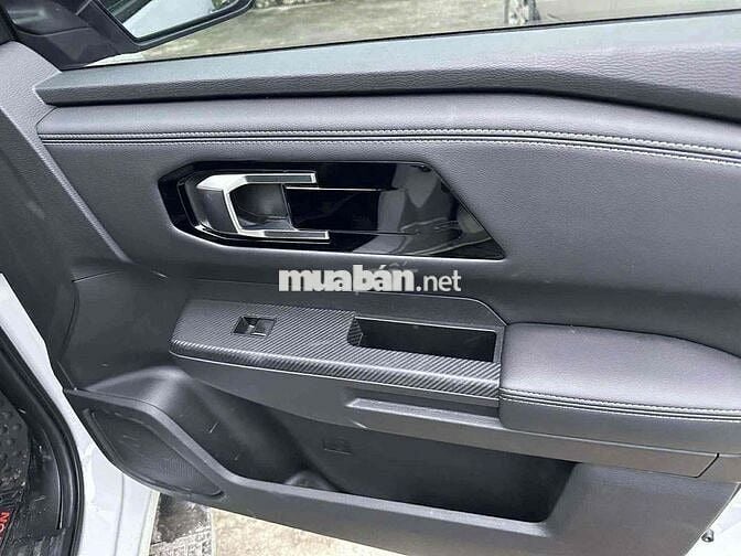 Mitsubishi Triton 2024 Premium 2WD 10000 km