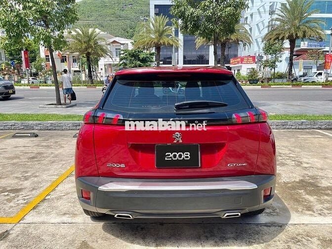 Peugeot 2008 2023 GT Line 1.2 AT - 12000 km