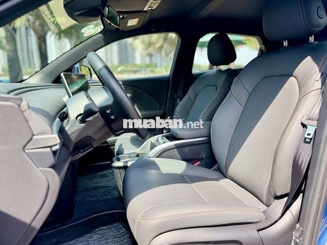 Vinfast VF6 Plus 2025 - Mua Pin, 9.300km, 648tr