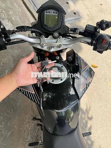KTM Duke390 2017 zin keng ,odo 25k bstp