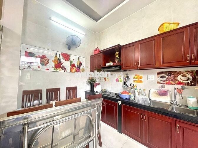 CHO THUÊ NHÀ 4 TẦNG 2 PHÒNG NGỦ MẶT TIỀN KHU BÀN CỜ PHƯỚC LONG