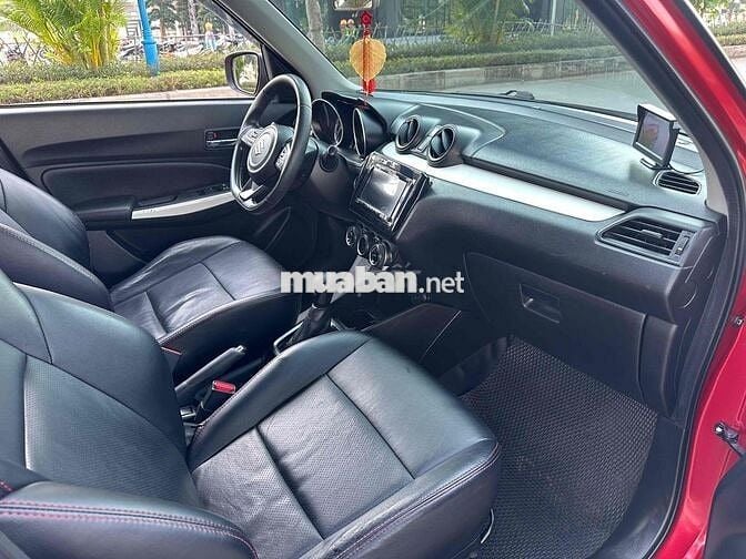 Suzuki Swift 2018 1.2AT GLX 60000 km Nhập Khẩu