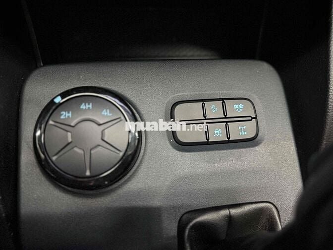 Ford Ranger 2023 xls 4x4 AT - 60000 km độ Raptor