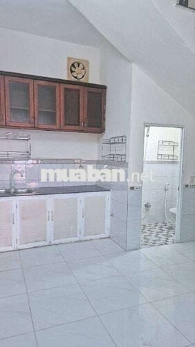 HẺM 8M XE HƠI NGỦ TRONG NHÀ – NHỈNH 7TY