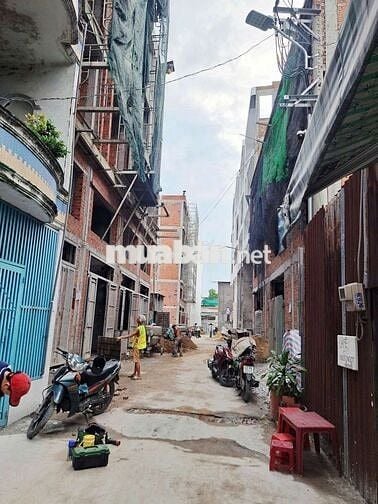 NHÀ RẺ CHIẾN LƯỢC BTĐ HẺM XE HƠI THÔNG 2 TẦNG 36M2 CN ĐỦ CHỈ 3.1 tỷ