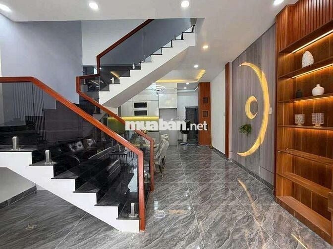 Nhà trệt 1 lầu, 1/Huỳnh Văn Lũy, DT: 5x20, 4PN, nội thất cao cấp