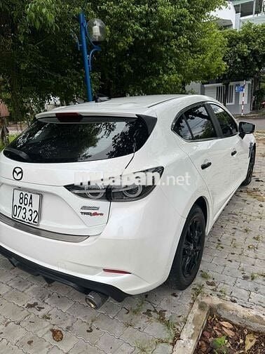 Mazda 3 2018 1.5 AT - 82000 km