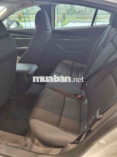 Mazda 3 2022 1.5L Deluxe - 39000 km