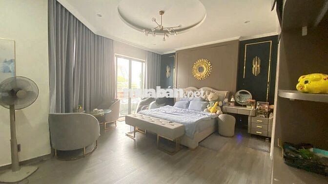 Cho thuê Villa Huỳnh Đình Hai. Bình Thạnh (9x10m) ở, làm quán CF , VP.