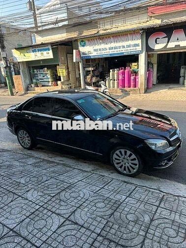 Mercedes Benz C Class xe cực mới rin 100%