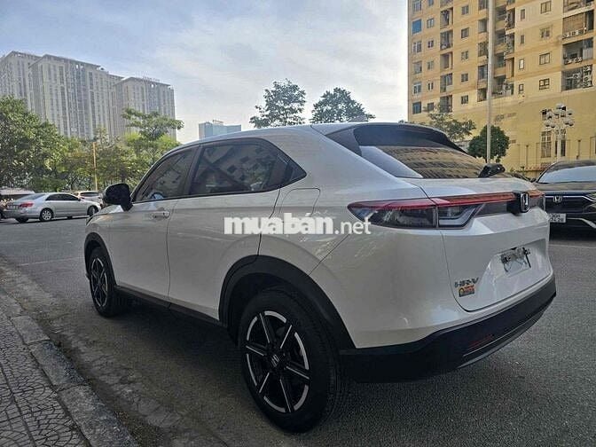 Honda HRV 2023 G 9 vạn km Trắng
