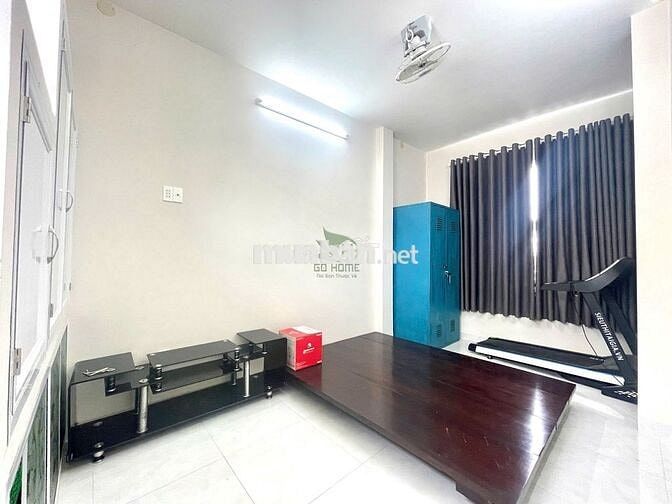 CHO THUÊ NHÀ 4 TẦNG 2 PHÒNG NGỦ MẶT TIỀN KHU BÀN CỜ PHƯỚC LONG