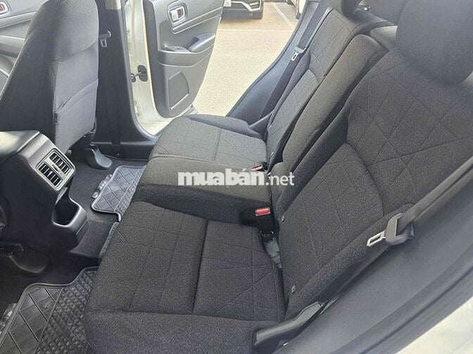 Honda HRV 2023 G 9 vạn km Trắng