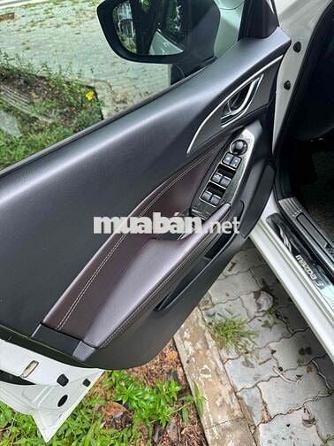 Mazda 3 2018 1.5 AT - 82000 km