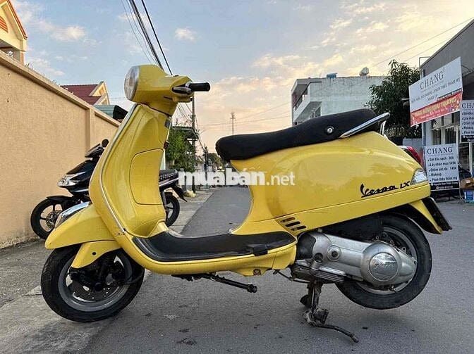 Piaggio Vespa LX Vàng Cổ điển