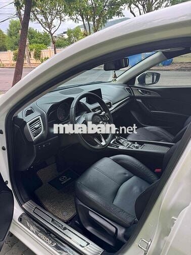 Mazda 3 2018 1.5 AT - 82000 km