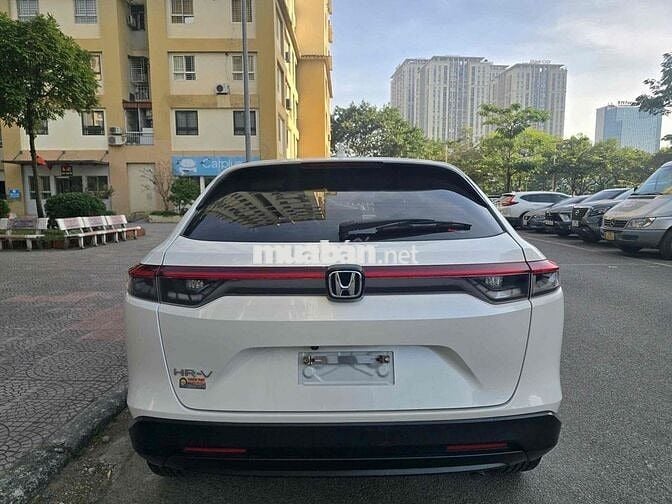 Honda HRV 2023 G 9 vạn km Trắng
