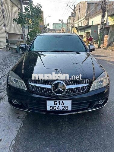 Mercedes Benz C Class xe cực mới rin 100%