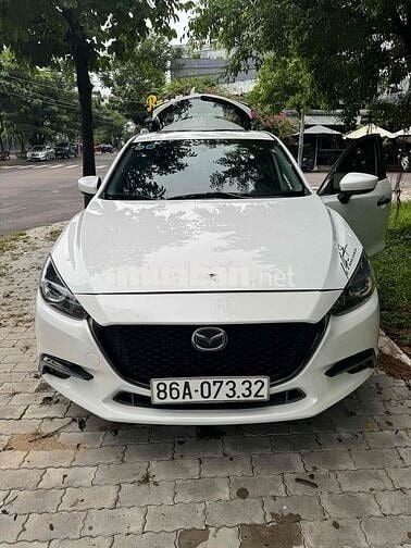 Mazda 3 2018 1.5 AT - 82000 km