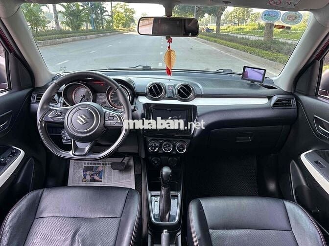 Suzuki Swift 2018 1.2AT GLX 60000 km Nhập Khẩu