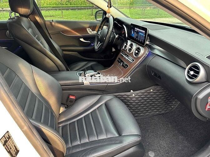 Mercedes Benz 2020 C200 Exclusive