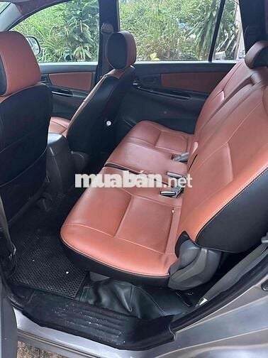 Toyota Innova 2016 2.0J - 1 km