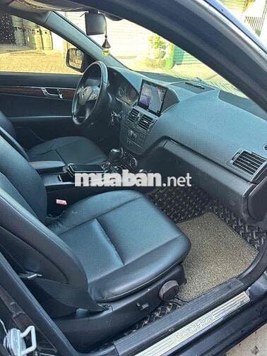 Mercedes Benz C Class xe cực mới rin 100%