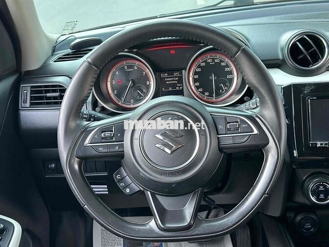 Suzuki Swift 2018 1.2AT GLX 60000 km Nhập Khẩu