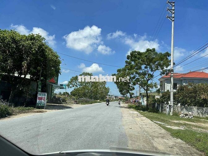 Chính chủ cần bán LÔ ĐẤT mặt tiền