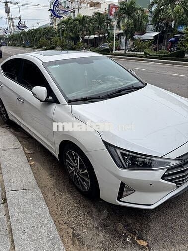 Hyundai Elantra 2021 2.0 AT - 83000 km