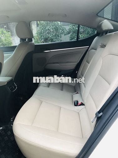 Hyundai Elantra 2021 2.0 AT - 83000 km