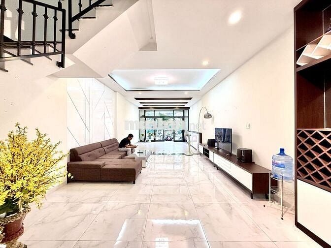 CHO THUÊ NHÀ 4 PHÒNG NGỦ FULL NỘI THẤT RỘNG ĐẸP KHU HÀ QUANG 2