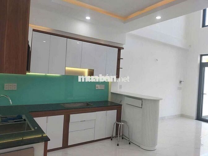 Nhà trệt 1 Lầu, rẻ nhất Phú Hoà, DT: 4,5x16,thổ cư: 60 , 2PN, 2WC