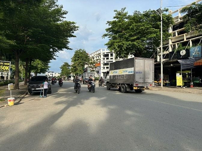 Bán Nhà mặt tiền đường số 35 khu dân cư Cát Lái Quận 2.