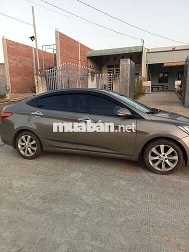 Accent 2012 1.4 MT - 200tr