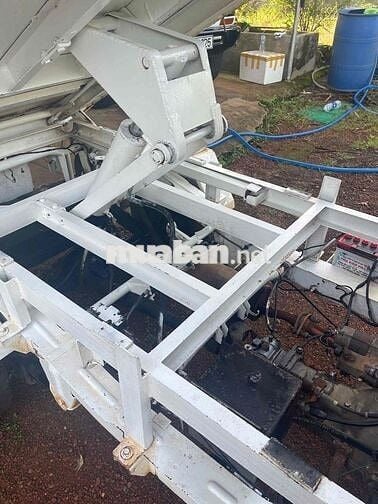 Isuzu 2004 - 200000 km