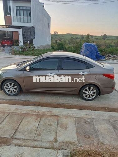 Accent 2012 1.4 MT - 200tr