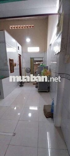 Nhà gác lửng có 3 phòng - phòng khách - phòng ngủ - phòng bếp