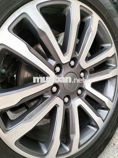 2018 Titanium 2.0L 4x2 AT - 12 km