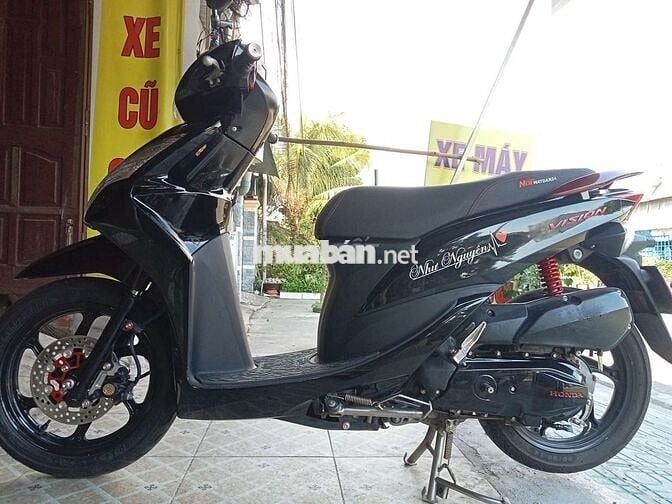 Vision kiểng nử đi cònkeng lắm