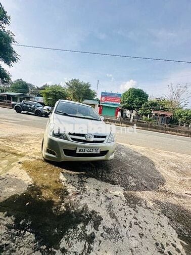 Toyota Innova 2008 G - 01023 km