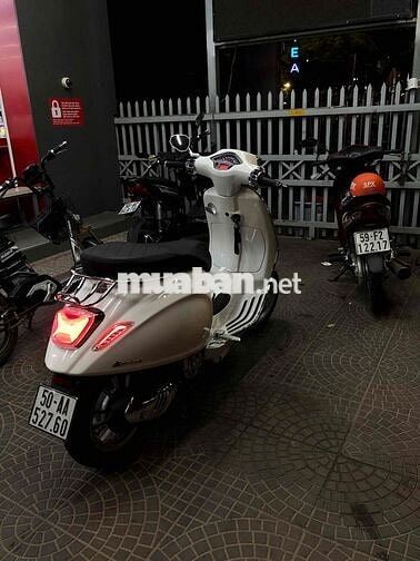 Piaggio Vespa Sprint Iget ABS Trắng
