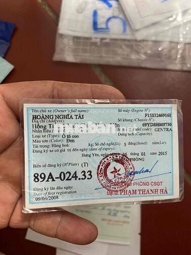 xe giá bình dân. về đổ xăng là chạy