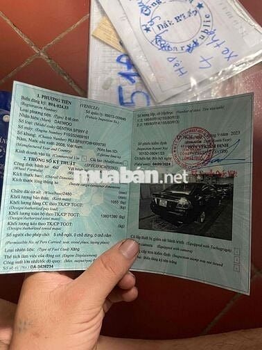 xe giá bình dân. về đổ xăng là chạy