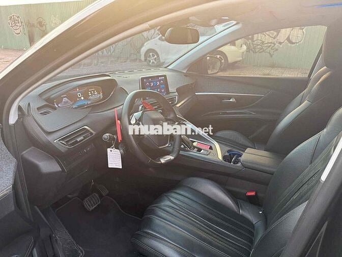 Peugeot 5008 2018 1.6AL