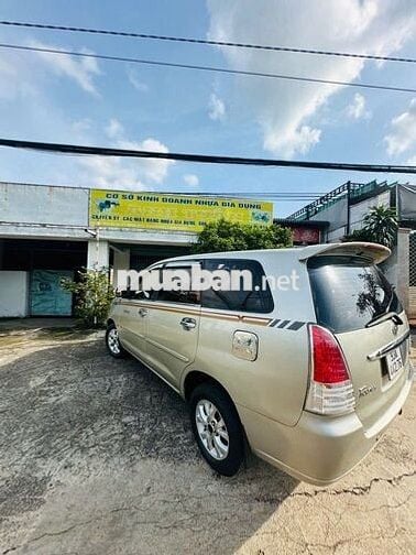 Toyota Innova 2008 G - 01023 km