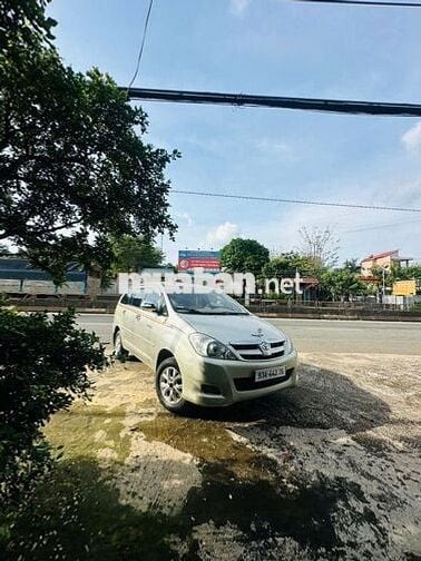 Toyota Innova 2008 G - 01023 km