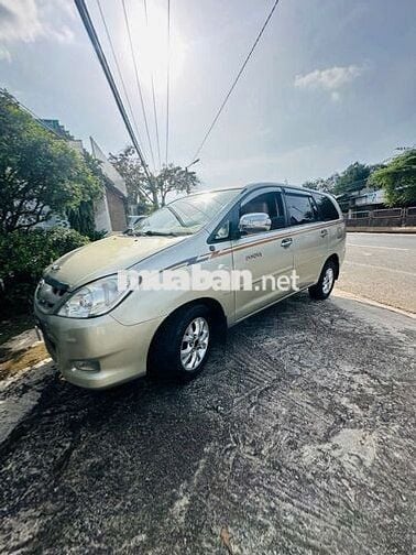 Toyota Innova 2008 G - 01023 km