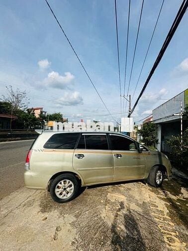 Toyota Innova 2008 G - 01023 km
